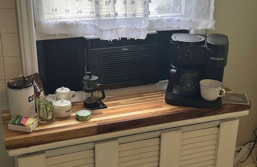 Old Southwest Apartment | Blue Ridge Bliss - Historic Roanoke Apt Near Carilion & Downtown - Pet Friendly