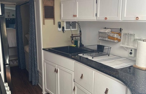 Brevard House | Blue Ridge Bus