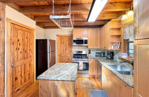 Millers Creek Cabin | Blue Ridge Mountain Escape