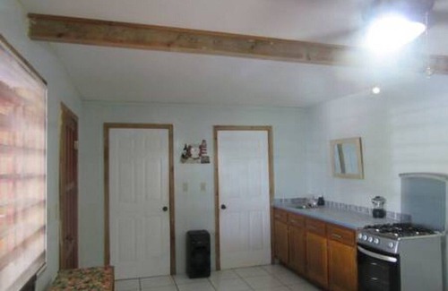 Jonesville House | Blue Rock Vacations, Lower Apt