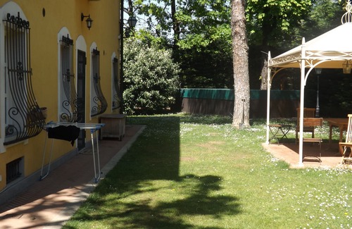 Piossasco Bed & Breakfast | Blue room at Villa Mirano Bed and BreakFast Piossasco - Turin - Piedmont