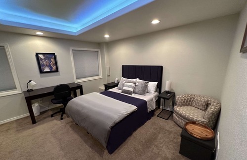 Fort Collins House | Blue Room