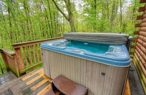 Logan House | Blue Rose Cabins - Pine Ridge Cabin