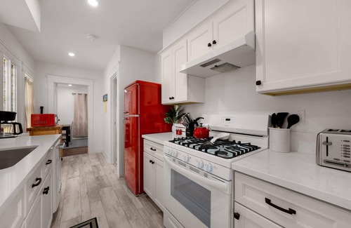 Beach Barber Tract Apartment | Blue Sky Bungalow Sum