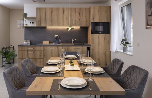 Schonegrund Apartment | Blue Sky Flat apartment for up to 6 people, 73m², south-facing balcony, Black Forest PLUS, 2nd floor