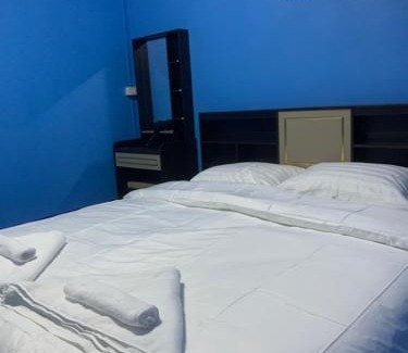 Ban Pong House | Blue Sky Home stay