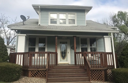 Bethany House | Blue Sky Homestead!