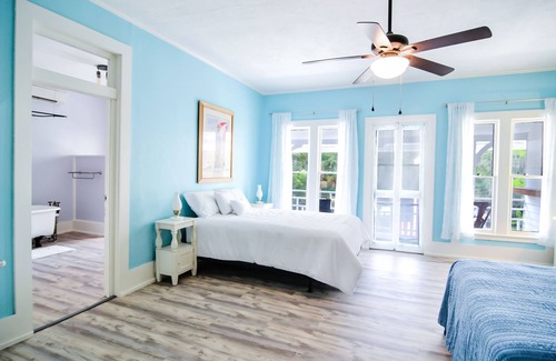 Interlachen Bed & Breakfast | Blue Sky Manor