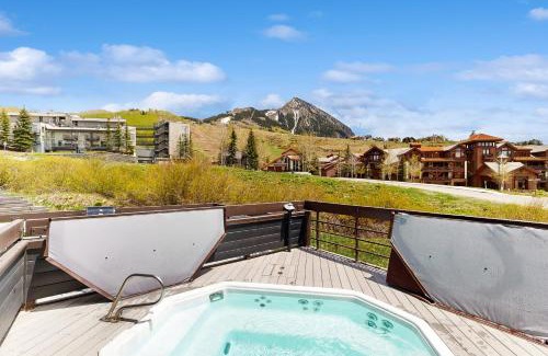 Crested Butte Apartment | Blue Sky Porch
