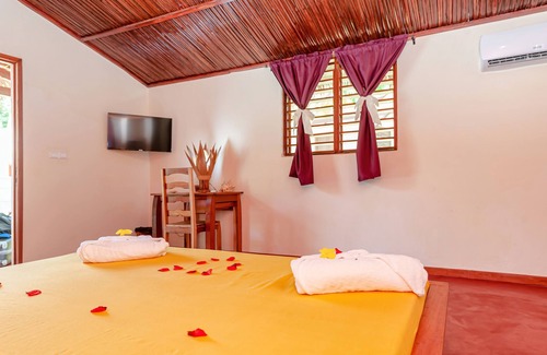 Ambaro Hotel | BLUE SKY RESORT