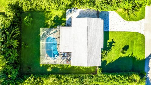 Bonita Shores House | Blue Sky Rezidence - Salt Pool, 5 min to beach!