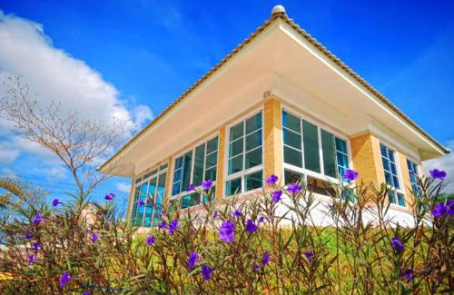 Khanong Phra Hotel | Blue Sky Villa Khao Yai