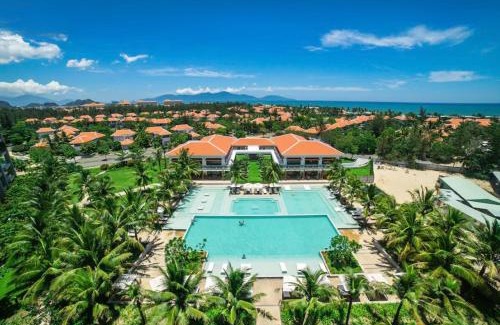 Ngu Hanh Son Resort | Blue Sky & Villas Beach Resort