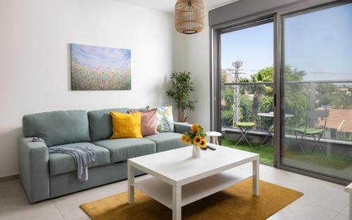 Eilat Apartment | Blue Space Suites - Steps From The Beach - By SEAELO EILAT