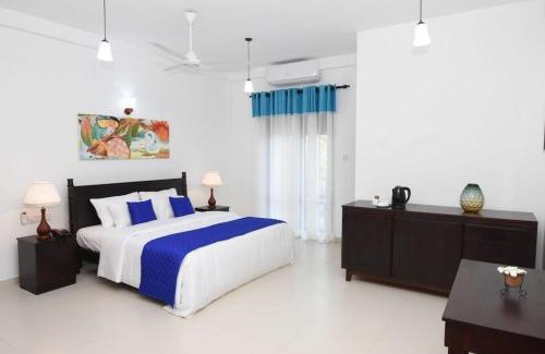 Thalpitiya Hotel | Blue Spring Hotel Wadduwa