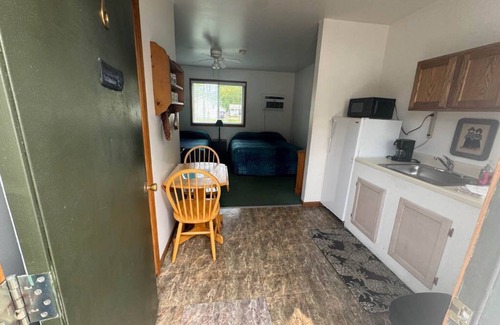Port Austin Hotel | Blue Spruce Motel
