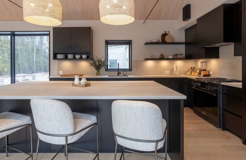 Nominingue House | Blue Valley, Nominingue, Quebec · 1000 Acre Luxury Nature Lodge w Personal Concierge