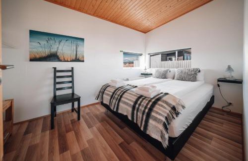 Reykholt House | Blue View Cabin 3A With private hot tub