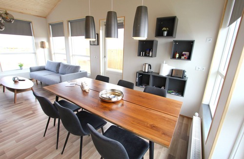 Reykholt Cabin | Blue View Cabin 5A with Hot Tub