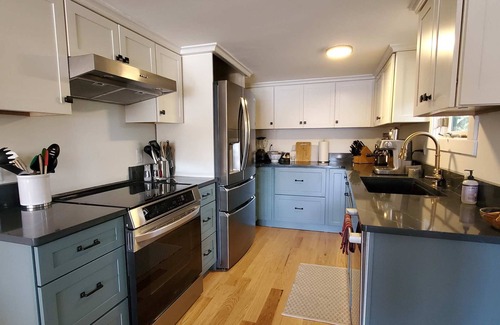 Mayfield House | Blue View Spider Lake Extended Stay Rental