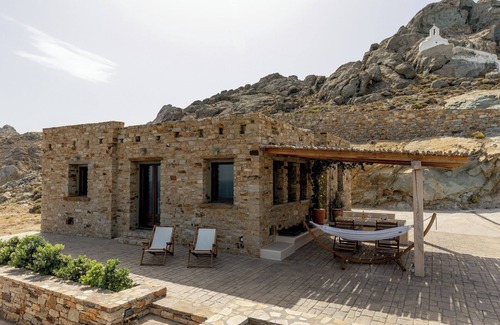Naxos Town House | “Blue view”, uphill - Two Bedroom House, Sleeps 5