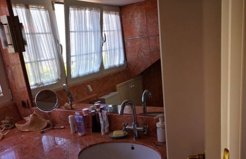 Pasito Blanco Villa | 'Blue Villa' Near the Beach with Pool, Wi-Fi, A/C, Terrace & Garden