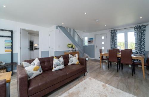 St Ives House | Blue Water