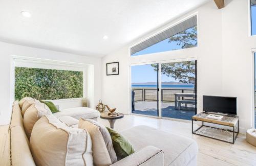 Garden City House | Blue Water