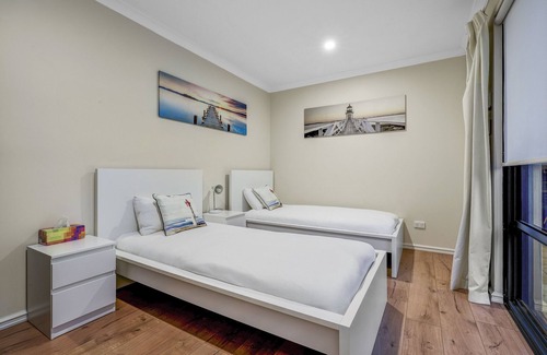 Duncraig House | Blue Water - Your "luxury Resort Style" home in Perth Metro near Beach.