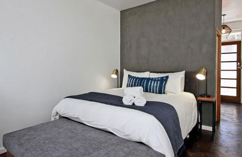 Sea Point Apartment | Blue Waters 29