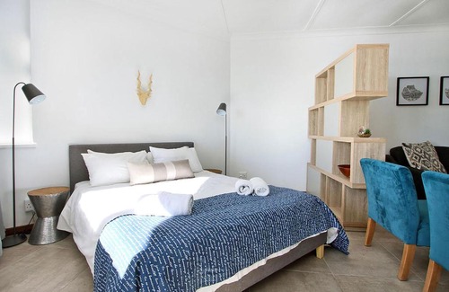 Sea Point Apartment | Blue Waters 3