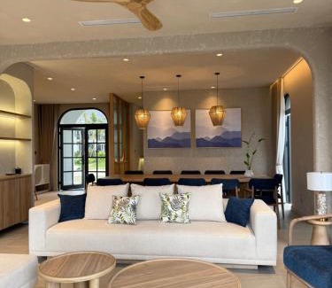 Van Don Villa | Blue Wave Villa