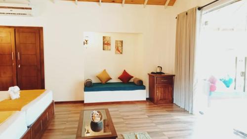 Kalpitiya Hotel | BLUE WAVES kite surfing beach resort