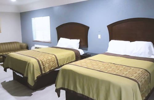 Greater Greenspoint House | Blue Way Inn & Suites- 2 Queen Bed Non Smoking