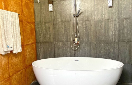 Kandakuliya Resort | Blue Whale beach boutique Resort