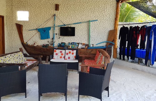 Dharavandhoo House | Blue World Dharavandhoo