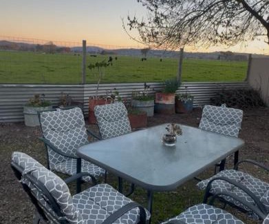 Moyhu House | Blue Wren Cottage