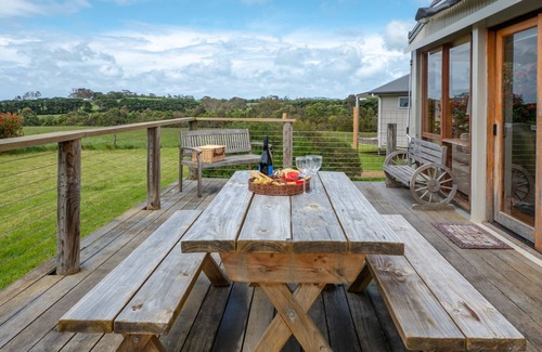 Yanakie House | Blue Wren Cottage Farm Stay