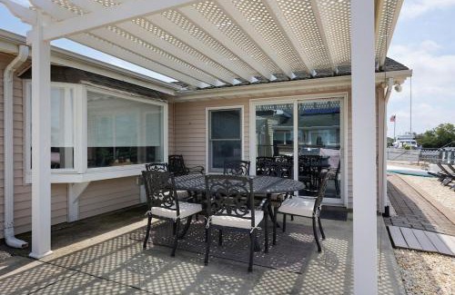 Waretown House | Bluebeard Coastal Escape