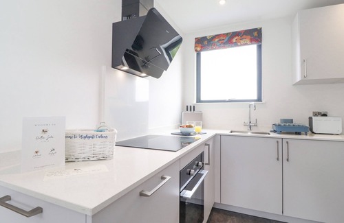 Hutton Cottage | BLUEBELL CABIN, pet friendly, with hot tub in Ullswater