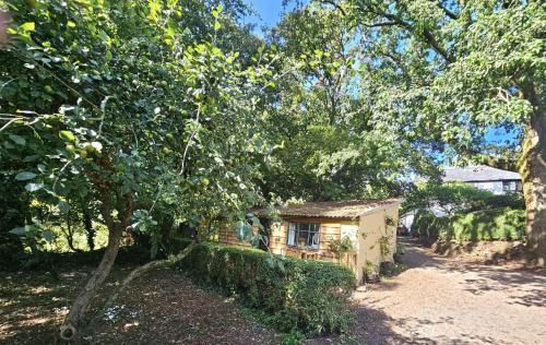 Calverleigh House | Bluebell Cottage At Lurley Manor