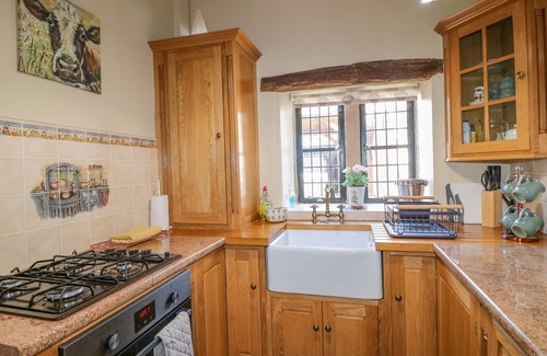 Crich Cottage | Bluebell Cottage