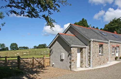 Felinfach House | Bluebell Cottage - Two Bedroom House, Sleeps 4