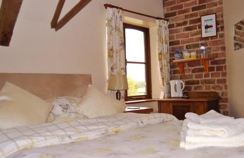 Severn Stoke Bed & Breakfast | Bluebell Farm
