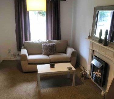 Scunthorpe House | Bluebell House 2 bedroom with parking and garden