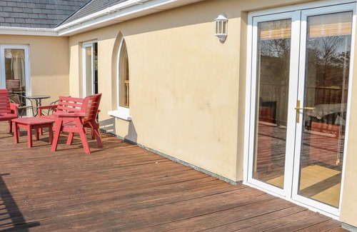 Ballydehob Cottage | BLUEBELL HOUSE AND GARDENS, pet friendly in Ballydehob, County Cork