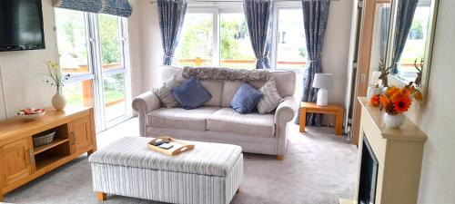 Skegness Resort | Bluebell Luxury 2 Bedroom Lodge at Southview Holiday Park