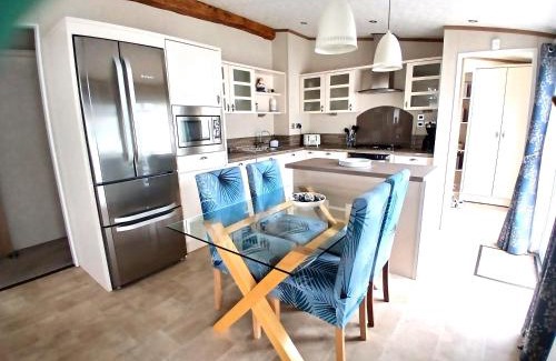 Skegness Resort | Bluebell Luxury 2 Bedroom Lodge at Southview Holiday Park