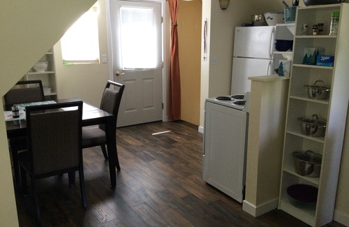 Jefferson City Apartment | Bluebell Mountain Studio Loft with indoor Garage Parking - Helena/Jefferson City