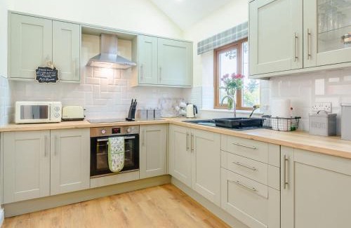 Great Hatfield House | Bluebell- Uk31533